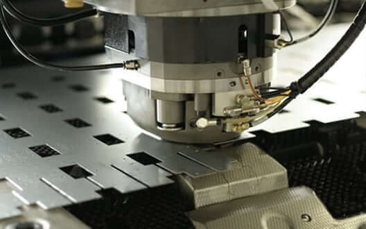 Gia công đột dập CNC kim loại công nghệ cao theo tiêu chuẩn quốc tế