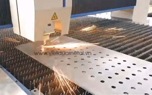 Báo giá lan can ban công sắt CNC uy tín cạnh tranh tại Hà Nội